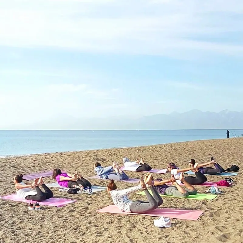 Sahilde Yoga Etkinliği — görsel 2